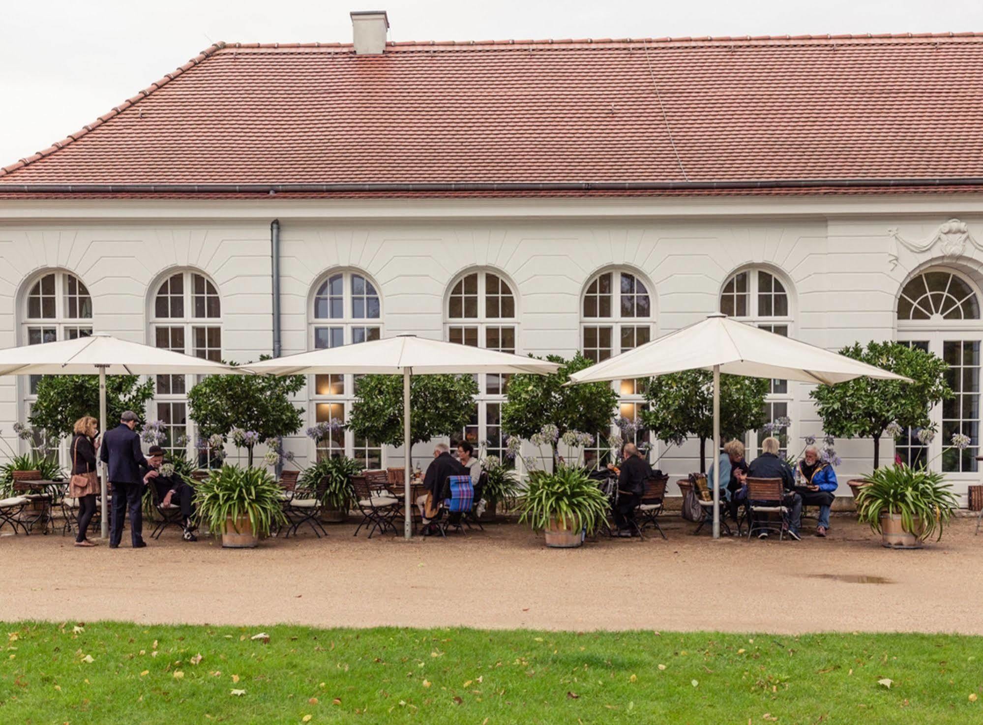 Hotel Schloss Neuhardenberg Exterior photo